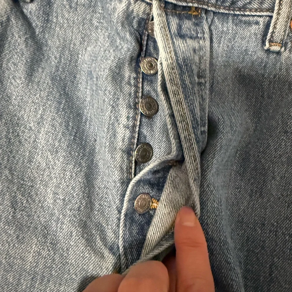 Levi’s 501‎ Original Straight Leg Button Fly Jeans W40 L30 Light Wash